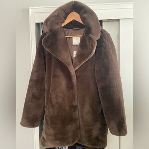 NWT Abercrombie and Fitch faux fur coat brown